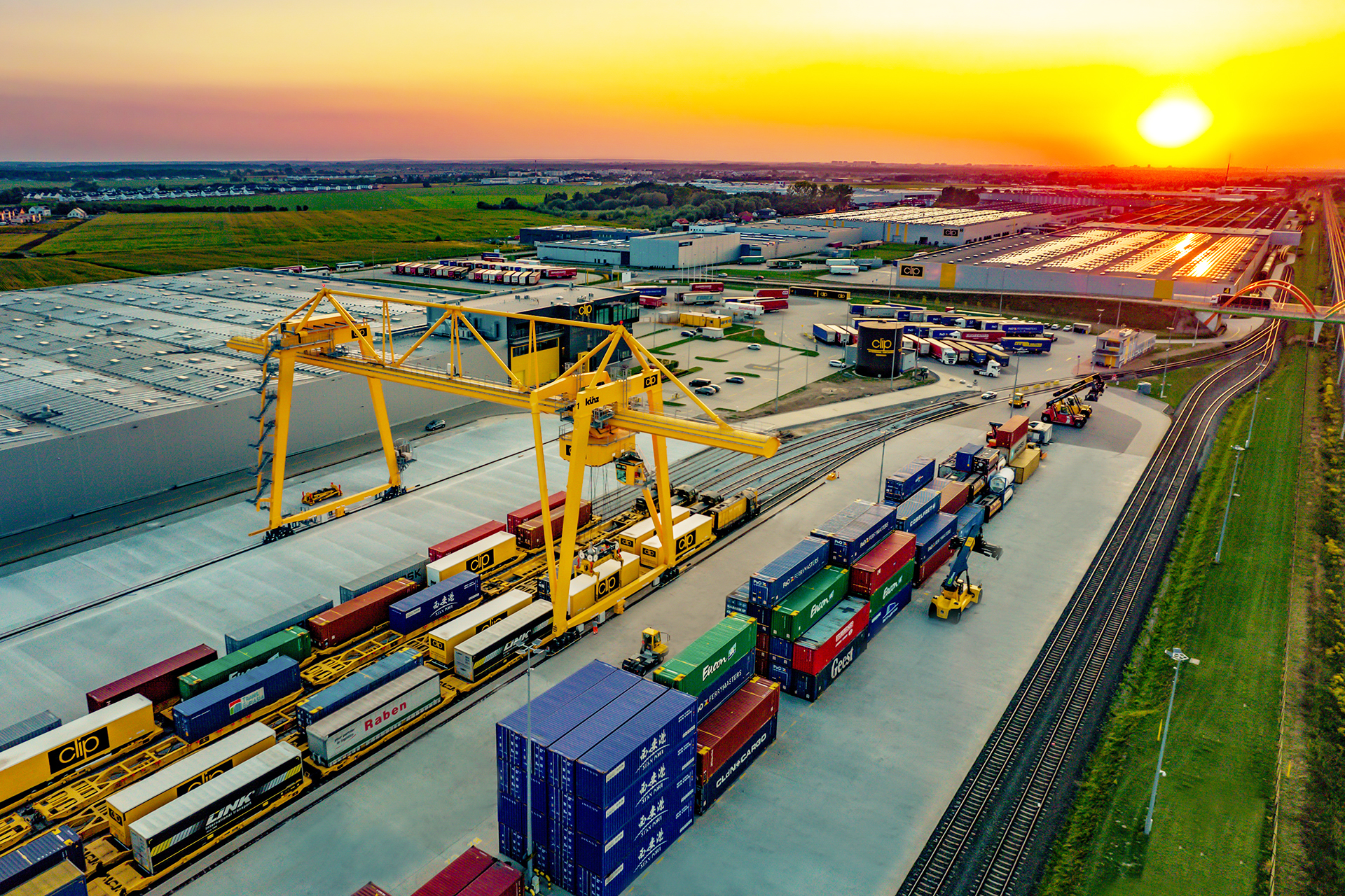 How Kuenz and PortxGroup contribute to a zero emissions supply chain
